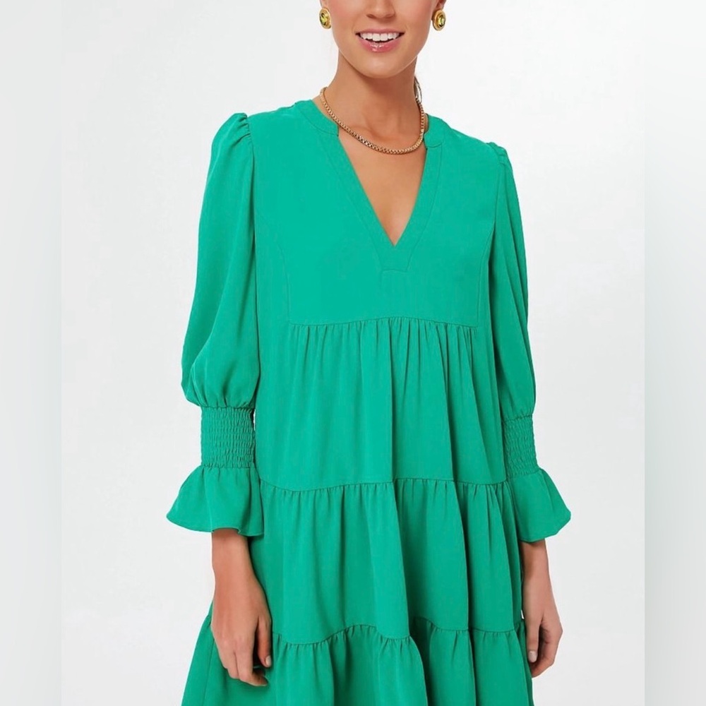Pomander Place Emerald Green Tiered V-Neck Dress